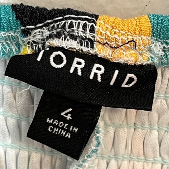 Torrid Top Women 4X Yellow Peplum Crinkle Gauze Smocked Ruffle Geometric Goth - Picture 3 of 15